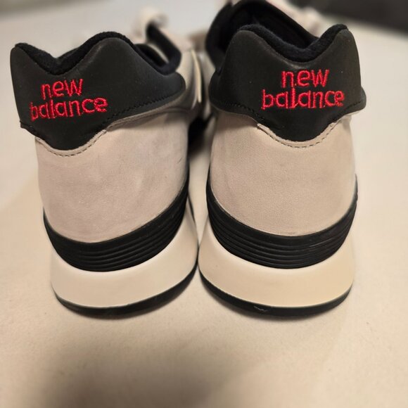 New Balance 1300 sneakers - Picture 5 of 10